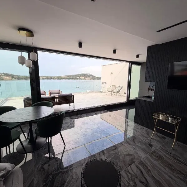 베티나에 위치한 호텔 Luxury apartment Betina II