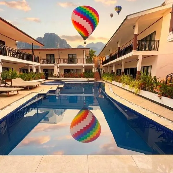 Vangvieng Night Market Resort, hotel u gradu 'Vang Vieng'