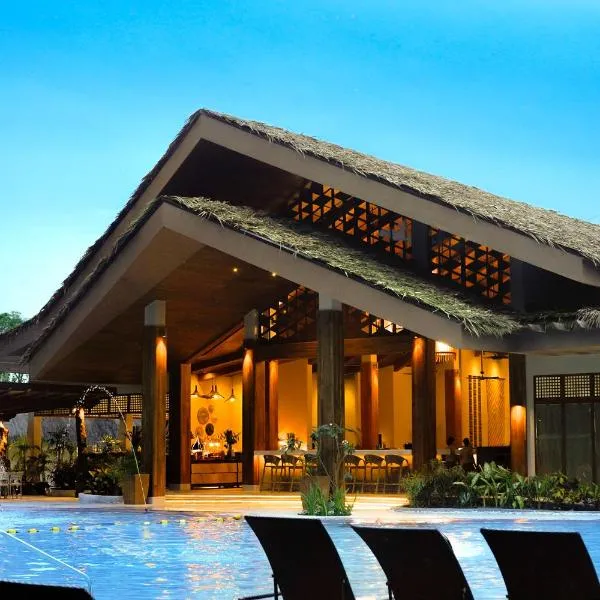 Bluewater Maribago Beach Resort，位于麦克坦的酒店