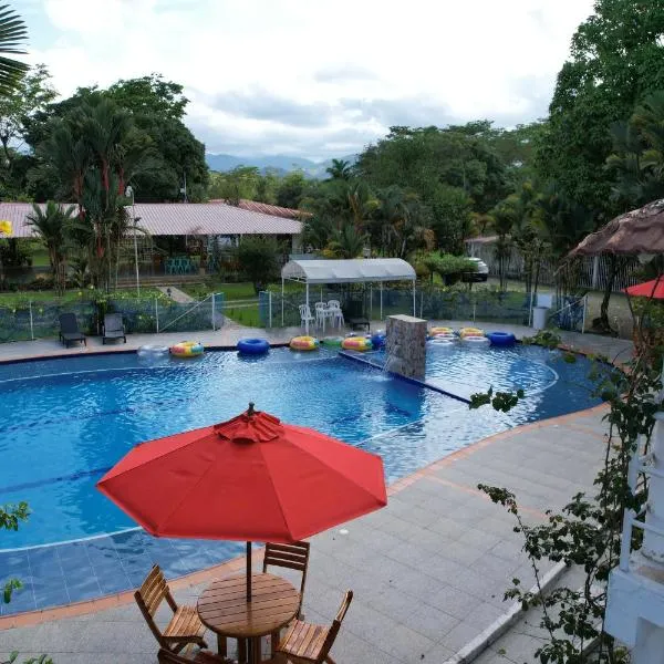 Finca Hotel La Potranca, hotel em Acacías