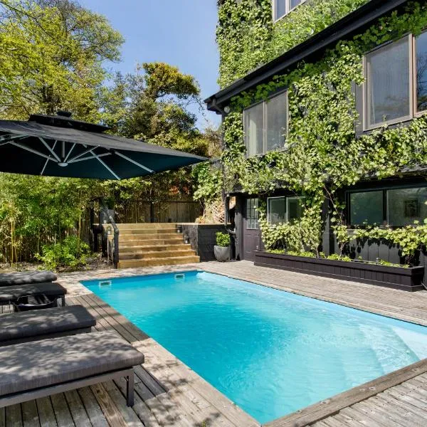 The Pines Men-Only Stay, hotel en Fire Island Pines