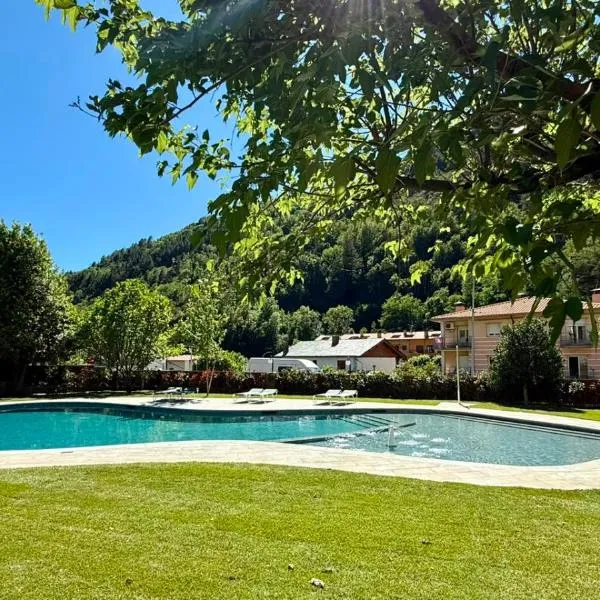 Viesnīca Hotel Catalunya Park pilsētā Ribesa de Fresera