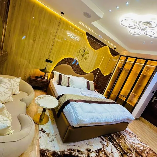 Armacruz Luxury Hotel And Apartment, hotel di Warri Airport