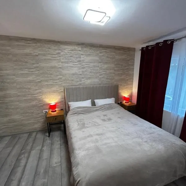 Apart Robert 2 โรงแรมในบีคาซ