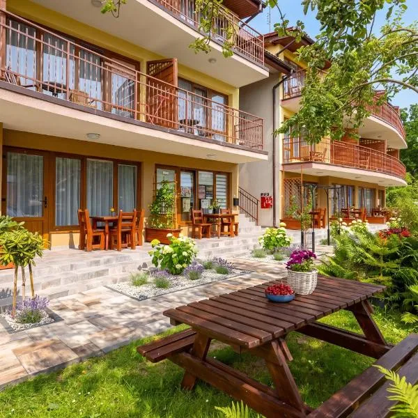 Dom Wczasowy Radość,里沃的飯店