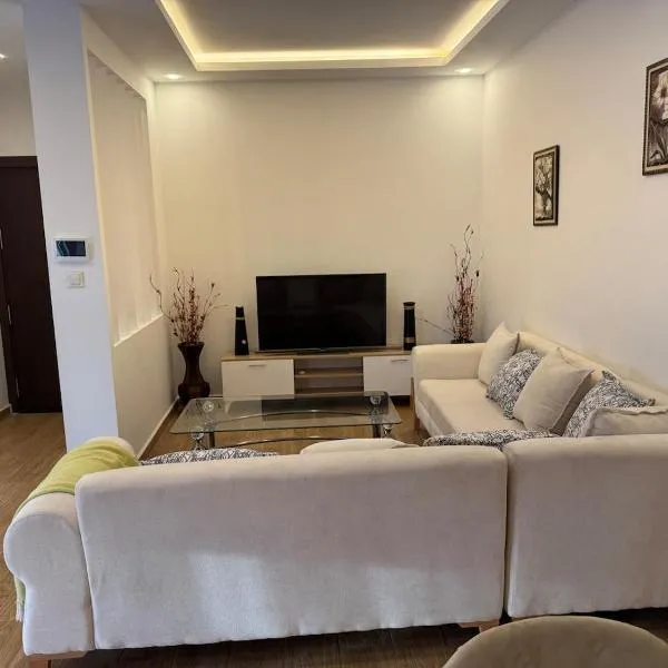 Grand Appartement de Luxe T4 Tlemcen: Tlemcen şehrinde bir otel