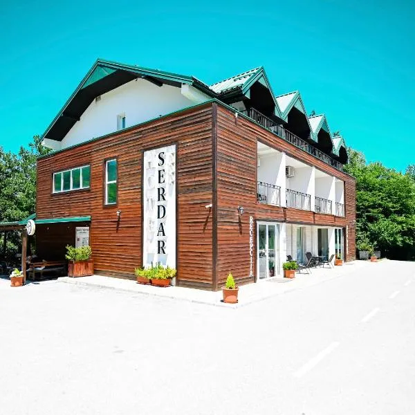 Hotel Serdar, khách sạn ở Mojkovac