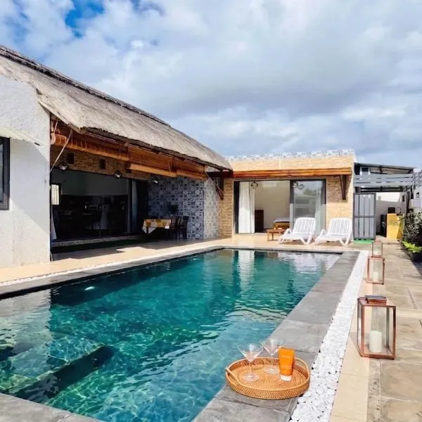 Villa Adonis Private Pool 3 Bedrooms & Terrace, hotel u gradu Calodyne