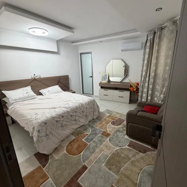 Résidence sauver – hotel w mieście Abidżan