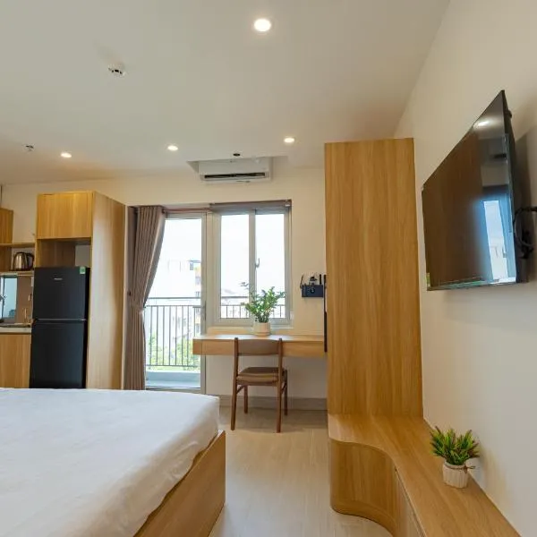 Minh Khang Apartment, хотел в Дананг