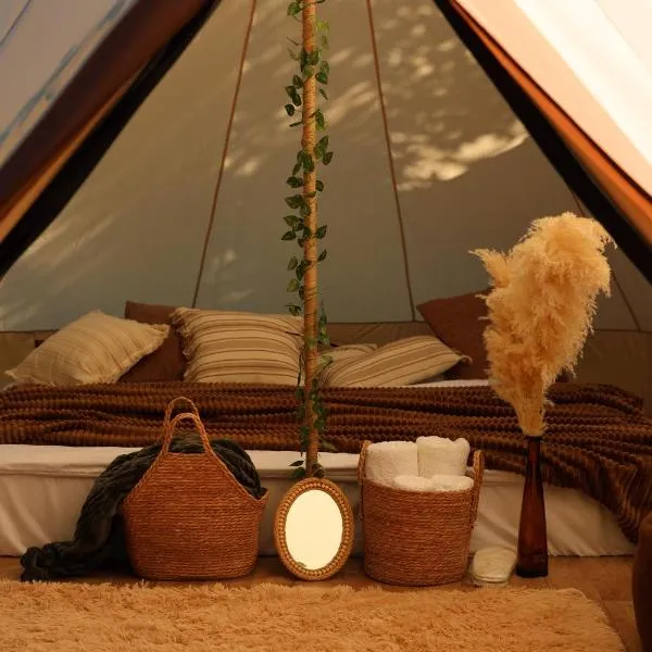 Debed Glamping, hotel en Debed