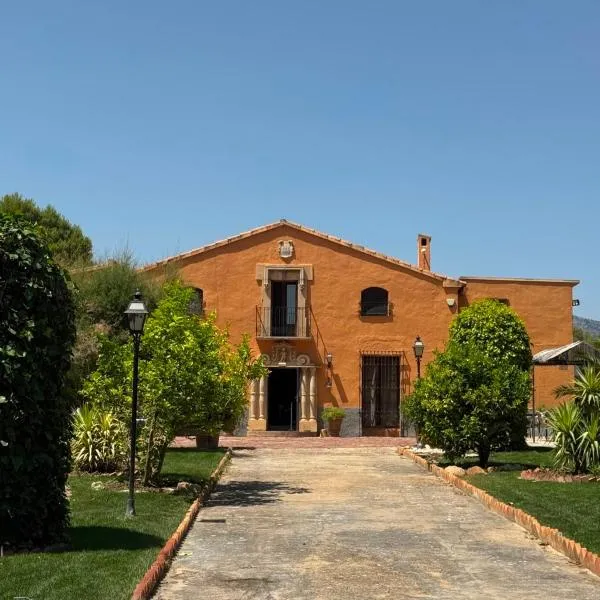 The Pines Hotel, Hotel in Culla