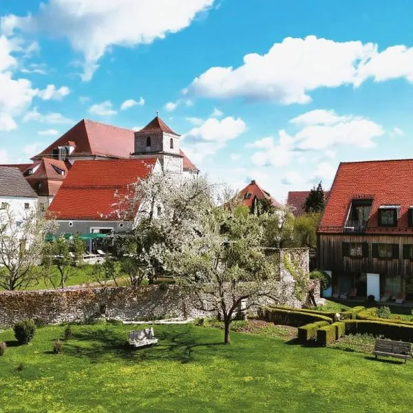 Romantik Hotel Zum Klosterbräu, hotel di Neuburg an der Donau