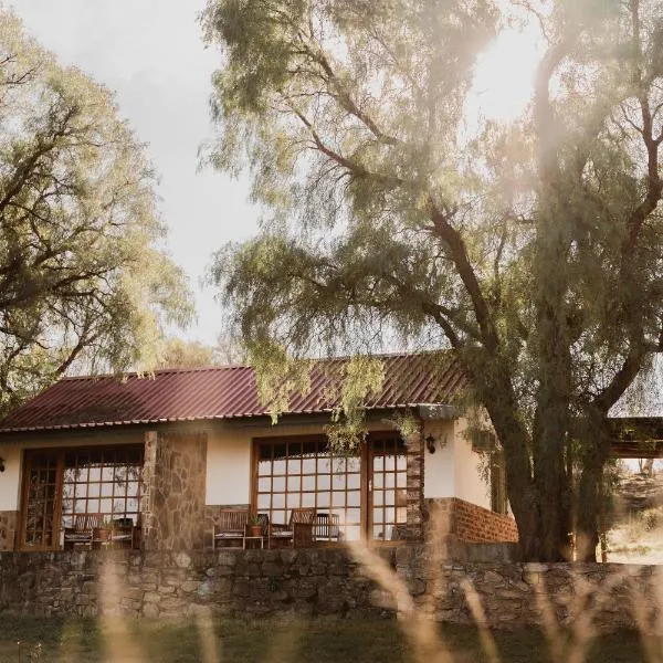 Garingboom Guest Farm, hotel in Groot-Suurfontein