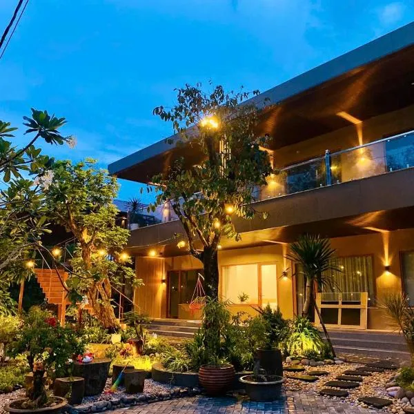 Lặng Homestay - Phong Điền Riverside، فندق في كان ثو