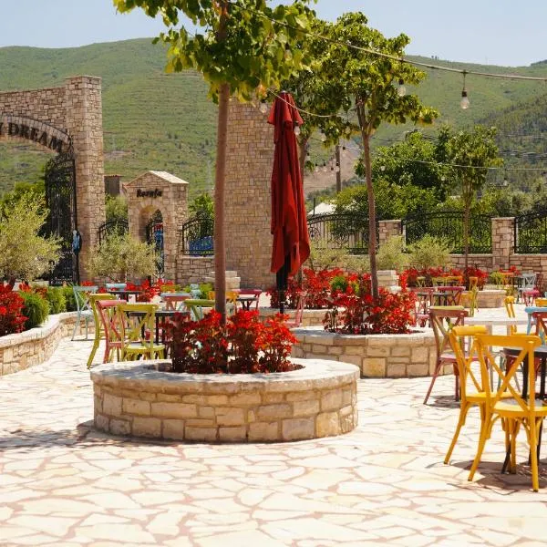 Rozafa Fish City Hotel, hotel in Elbasan
