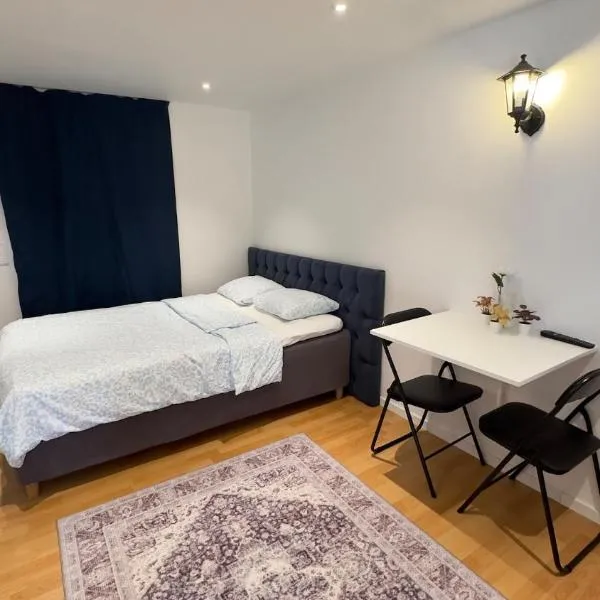 Modern Mini Apartment, hotel a Malmö