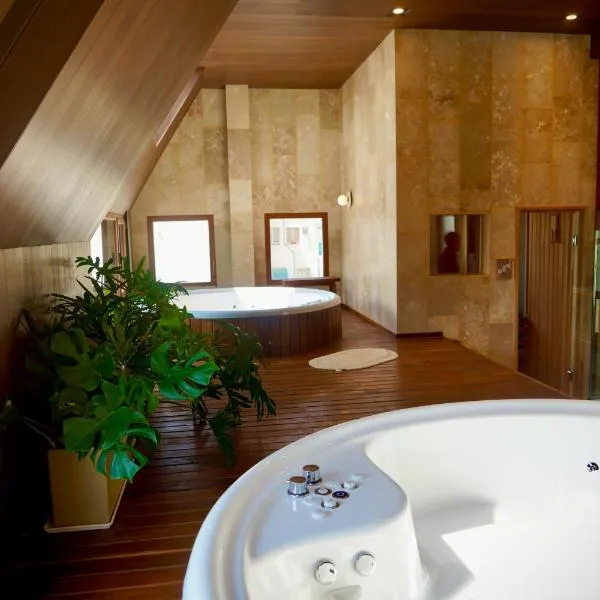 Empire Hotel Buenos Aires، فندق في بوينس آيرس