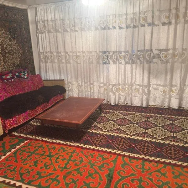 Guesthouse Adis, hotel v destinácii Kyzart