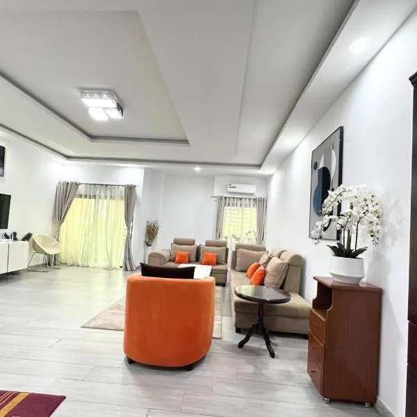 Résidences Riverside Abidjan, hotel u gradu Abidžan
