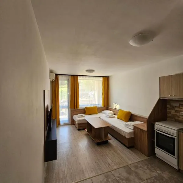 Nest Studio Str Tvarditsa 13, hotel v destinaci Burgas City