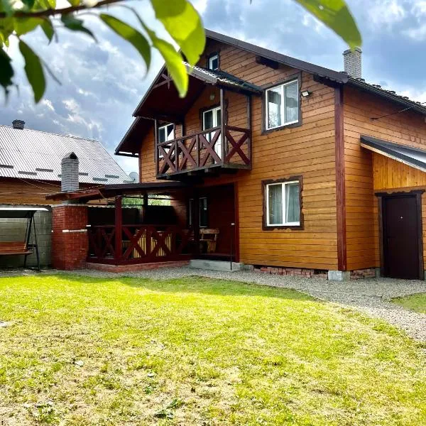Котедж Amber, hotelli kohteessa Mykulychyn