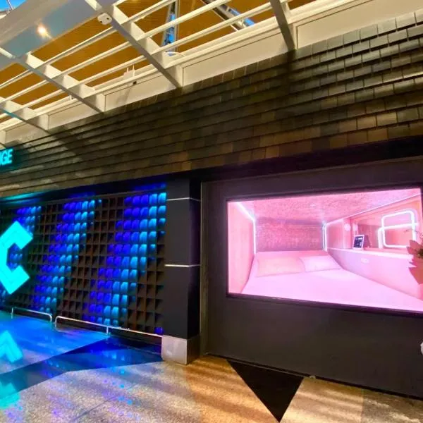 CapsuleTransit Sleep Lounge KLIA T1 Airport Hotel - Landside, Public Area at Lvl 5, Hotel in Sepang