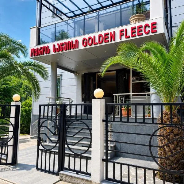 Golden Fleece Hotel, hotel v destinaci Ureki