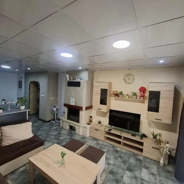 Kombfapartment, hotel a Berkovica