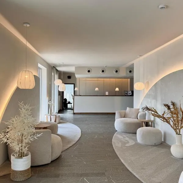 Hotel Sirius, hotel i Huy