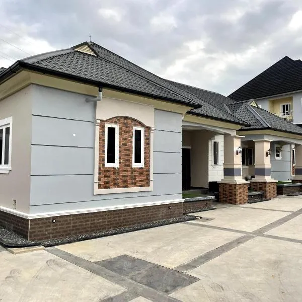 La Paix Courtyard Apartments, hotel v mestu Calabar