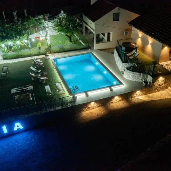 Aria, khách sạn ở Cetinje