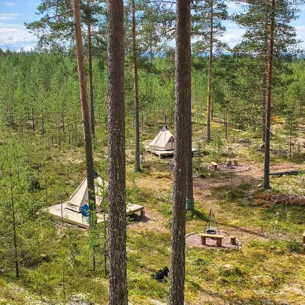 Micro natuurcamping met complete tipitenten bij Nationaal Park Fulufjället, hotel a Sörsjön