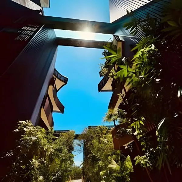 Jungle Guardian - Rooftop Pool & Beach Club, hotell i Tulum