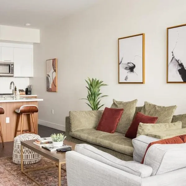 Modern Lifestyle - City View - Pet-Friendly - Zuni، فندق في دنفر