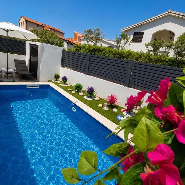Apartman Bella Luna- Vir ,Hrvatska, hotel di Vir