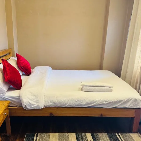Yogi's Heritage in Patan-One Room apartment، فندق في باتان
