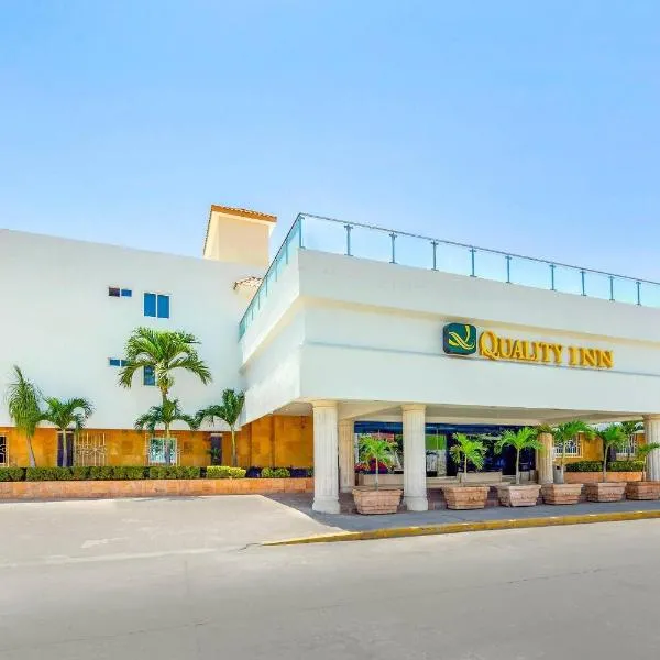 Quality Inn Mazatlan, hotel em Mazatlán