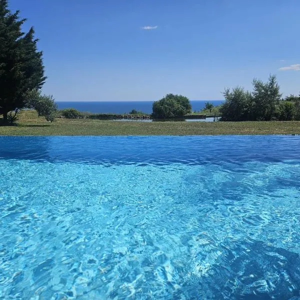 Luxury villas and golf GV6, hotelli kohteessa Balchik