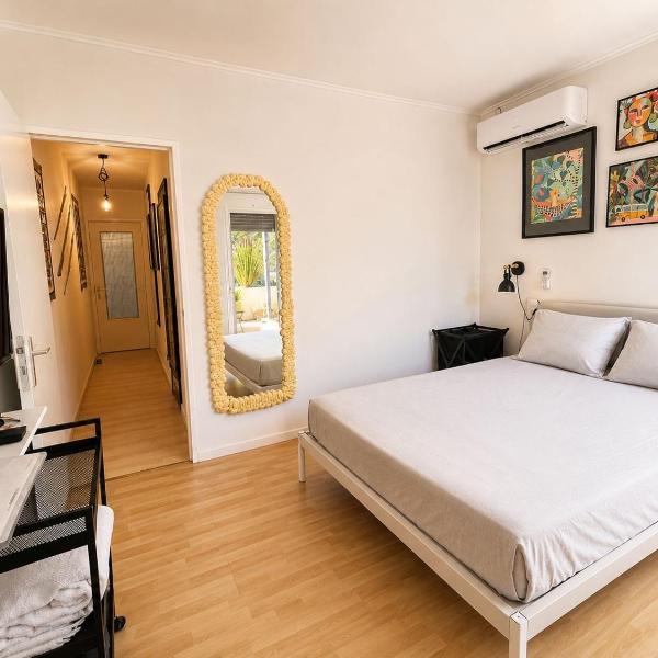 Chambre d hôte avec clim terrasse et petit déjeuner Hauteurs de Nice, Niza