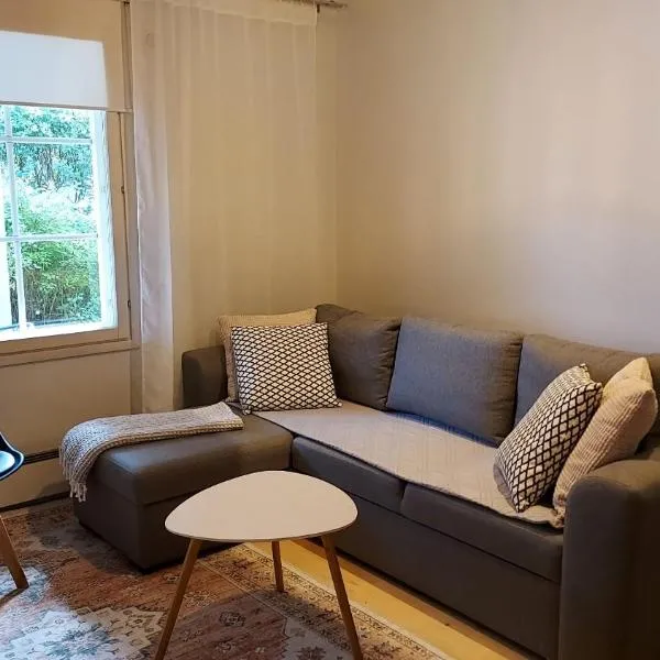 Saunallinen lomayksiö Vuokatissa, Katinkullan lähellä, hotell i Vuokatti