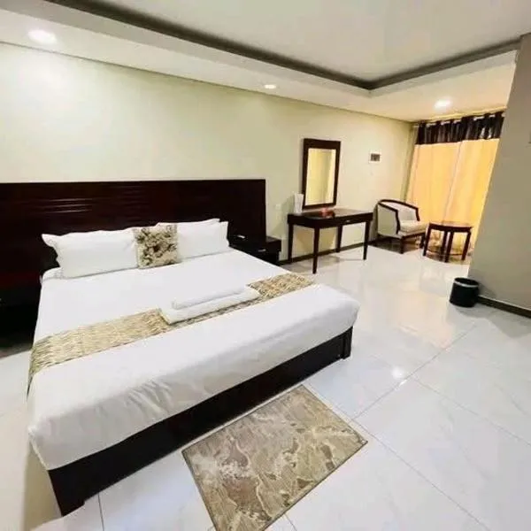 Oakwood Guest house, hotel en Palapye