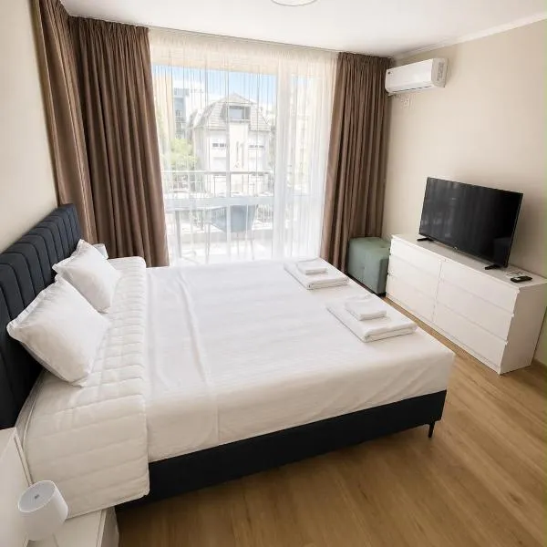 Studios and Apartments by Sea View, hotel in Primorsko