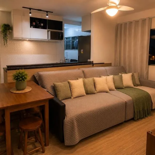 O Refúgio Secreto da Família Valle no Canto do Forte 2 Quartos, Ar, aquecedor, Xbox 360, Pet, Vaga SUV e 4 min da Praia, hotel in Praia Grande