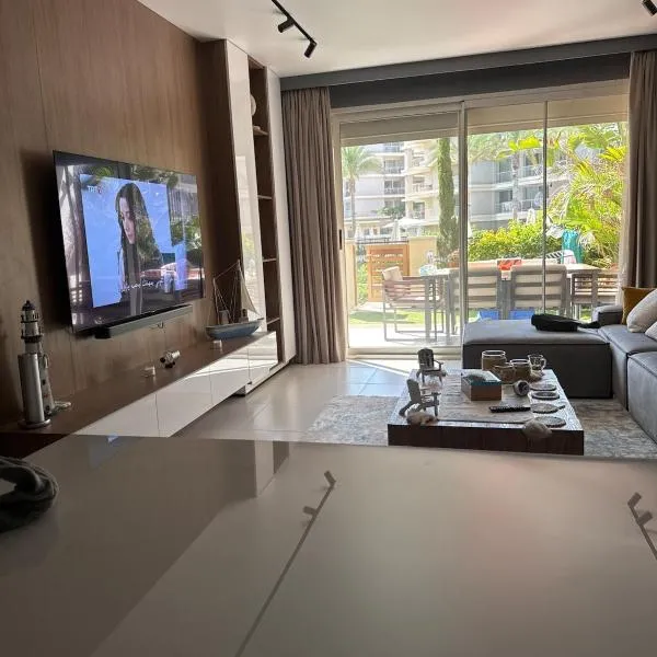 Marassi Marina West Pool view and Garden View 2 bedroom Room Two Bathrooms, hotel a El Alamein