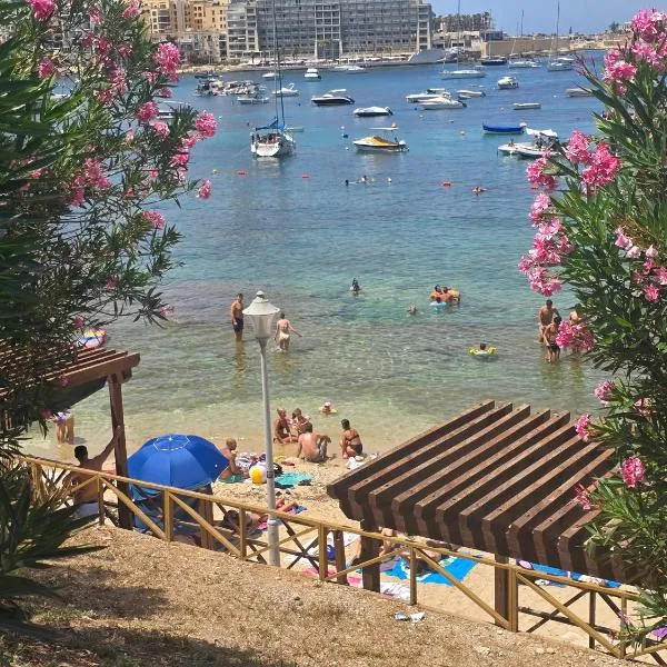 슬리에마에 위치한 호텔 Тhree bedroom house "TEA" -with garage close to the sea -SLIEMA