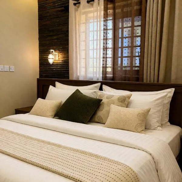 Palm Pebbles Staycation has Solar, 2bed & starlink, hotel en Tamale