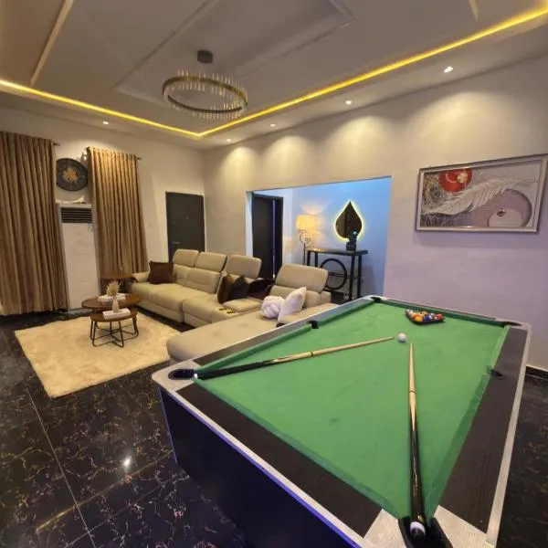 Ado Ekiti에 위치한 호텔 EK Escape and Suites