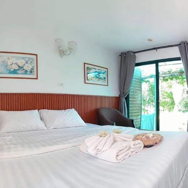 รักเขาแอนด์บ้านมุง, hotel a Ban Mung