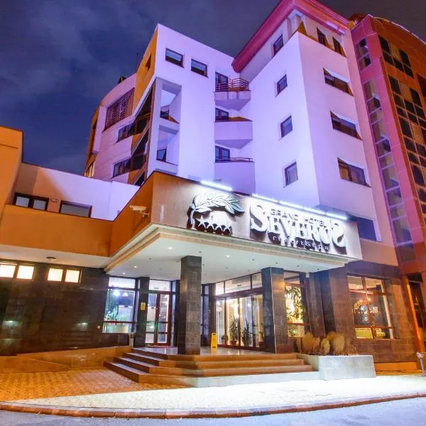Hotel Q Art Severus: Zalău şehrinde bir otel